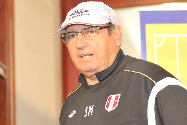 Sergio Markarian, entrenador de la Selección de Perú. 