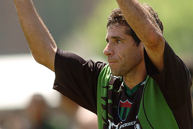 Andrés Aparicio defiende la ilusión de El Tanque en Florida. 