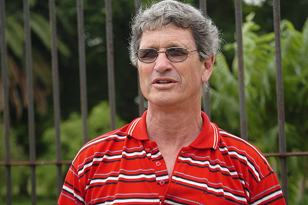 Ariel Longo DT de Deportivo Carcha.