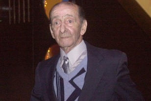Profesor José Ricardo De León.