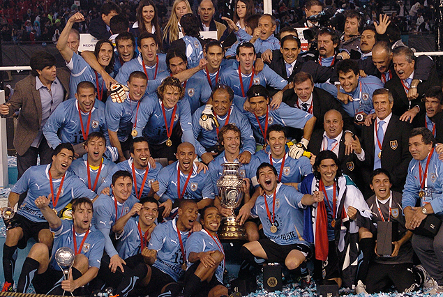 El festejo de los celestes con la Copa América, conquistada en la última edición Argentina 2011.