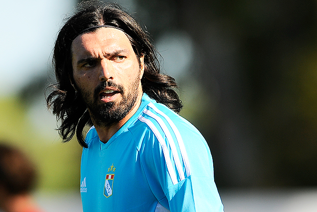 Jorge Cazulo sigue con gran rendimiento en Sporting Cristal.