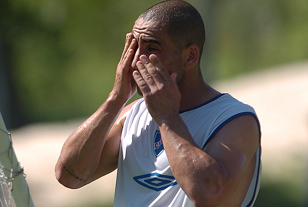 Cristian Núñez con un gol histórico para Independiente del Valle. . 