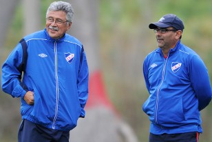 Juan Carlos Blanco y Gustavo Bueno con equipo definido para el clásico.