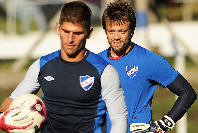 Martín Tejera y Leonardo Burián, los arqueros del plantel. Tejera  ascendió de Tercera y Burián vuelve a ser titular.