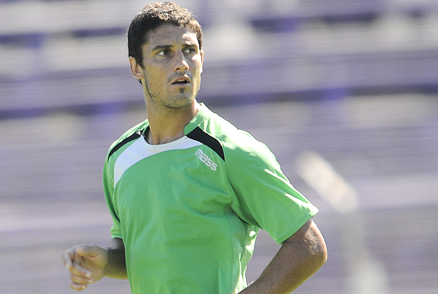 Darío Flores firme en la zaga de Cerro Largo.