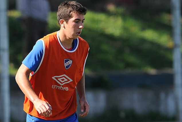 Carlos De Pena confirmado titular en el entrenamiento de este martes por la mañana en Los Céspedes. 