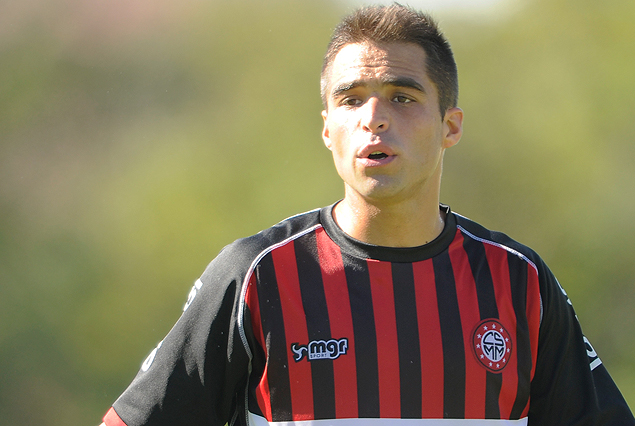 Federico Fernández, delantero de Miramar Misiones.