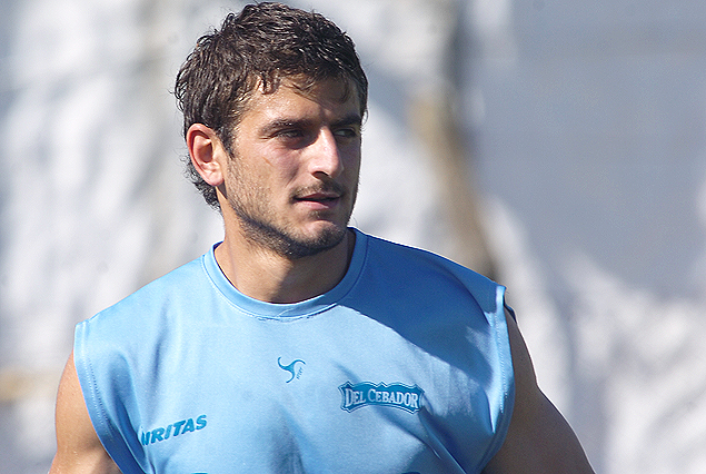 Max Rauhofer carta ofensiva en la manga de Raúl Moller. 