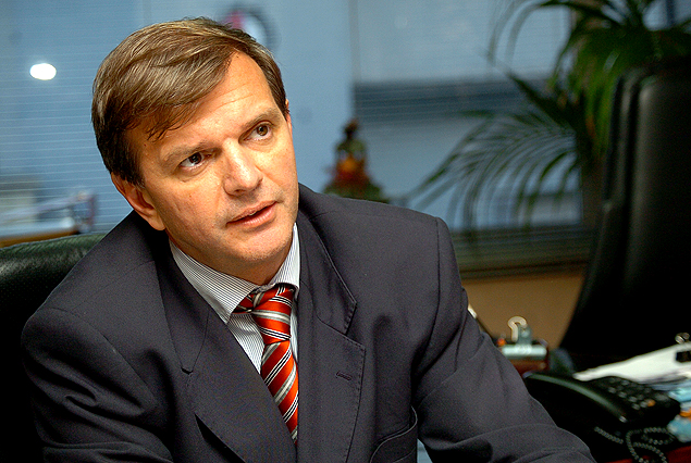 Sebastián Bauza, presidente de la AUF, en la defensa de Luis Suárez.