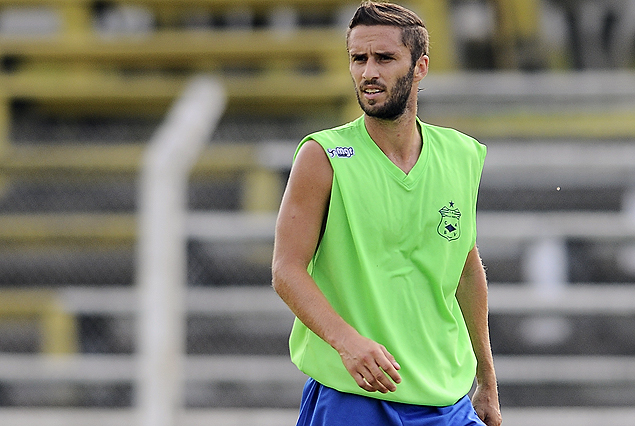 Reemplazado el domingo tras el golpe, Simón Vanderhoeght trabajó liviano en la jornada.