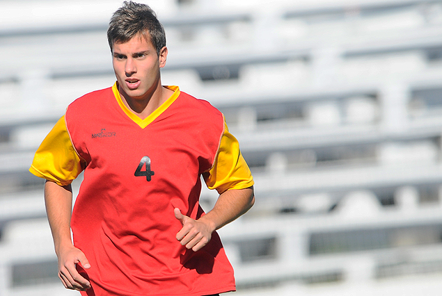 Danilo Suárez, una de las seis modificaciones que realiza Carlos Rodao.