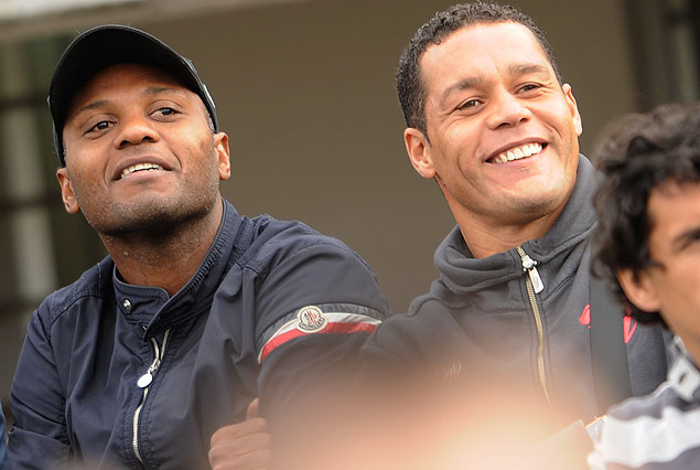 Marcelo Zalayeta y Darío Rodríguez siguieron el partido desde la Platea América. 