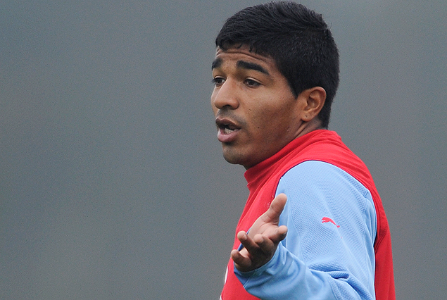 Rodrigo Aguirre continúa internado y se le hacen estudios. 