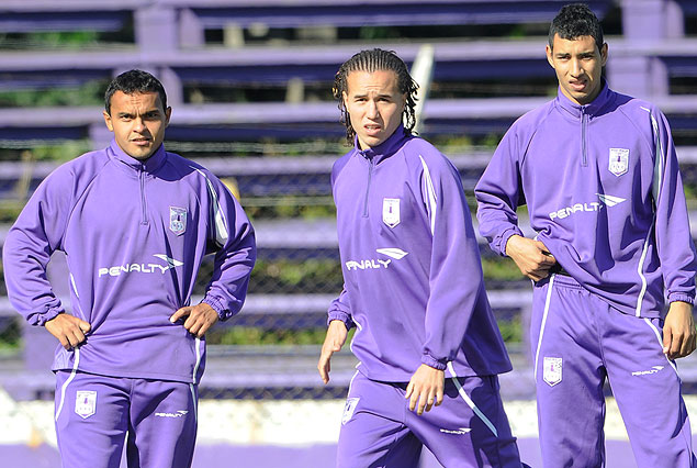 Juan Carlos Amado, Diego Laxalt y Emilio Zeballos, cartas jóvenes de los violetas. 