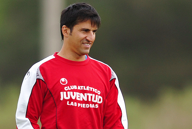 Marcelo Broli, habilitado, está con chance de retornar a la titularidad. 