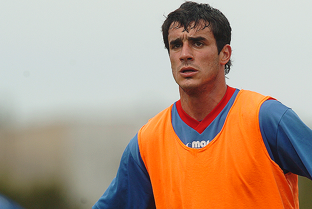 Andrés Fernández, al firme en el palermitano.