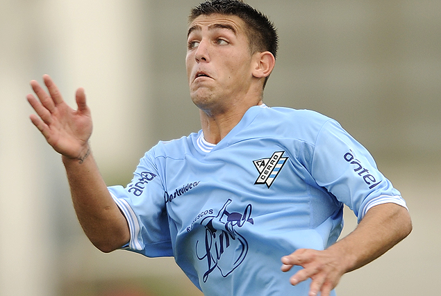 Mauricio Alonso no podrá jugar por las cinco amarillas.