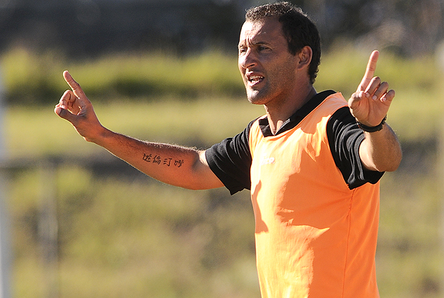 Osvaldo Canobbio, DT de El Tanque Sisley.