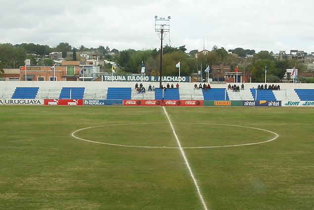 Estadio Ubilla de Melo, que espera a Defensor, pero no entrena Cerro Largo. 