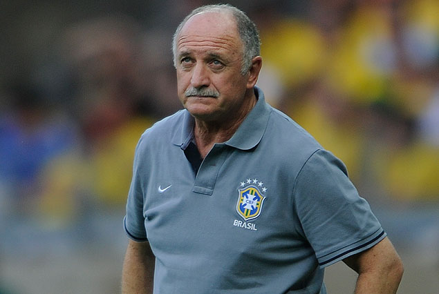 Luiz Felipe Scolari, técnico de la selección brasileña, calificó la lesión de Neymar como "castástrofe"..