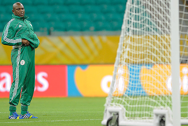 "Aquí todos llegamos para ganar", dijo Stephen Keshi, seleccionador de Nigeria, que aparece en la cancha del Fonte Nova.