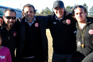 Adolfo "Fito" Barán, Fernando "Topo" Rosa, el Prof. Gabriel Da Silva y el Profe alterno en la alegría del cuerpo técnico de Rentistas. 