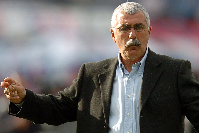 Manuel Keosseian se despidió del plantel de Marathón. 