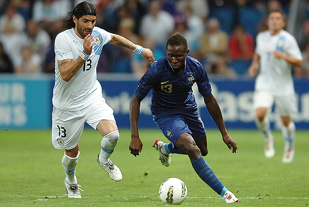 Uruguay-Francia, juegan el miércoles a partir de las 16.00 horas en el Estadio Centenario.