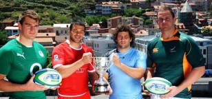 Los capitanes de los equipos en Georgia.