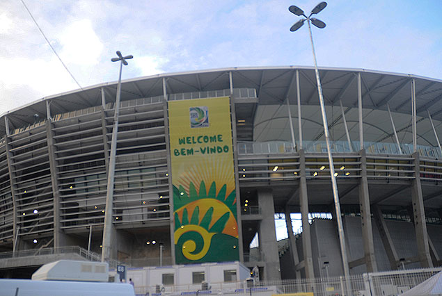 Fachada exterior del nuevo estadio Arena Fonte Nova de Bahía.