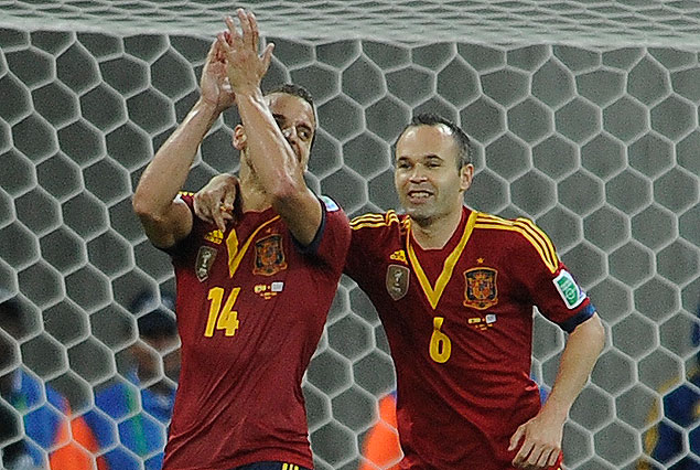 Soldado e Iniesta, figuras de España, que son reservadas y no juegan ante Tahíti.