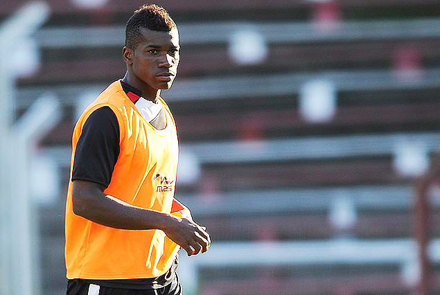 Flavio Córdoba con sobrecarga muscular. 