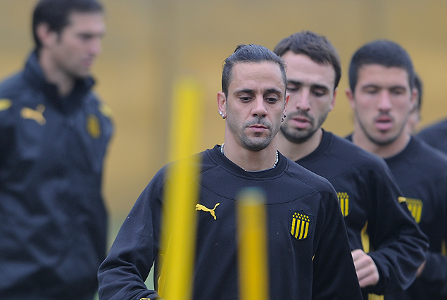 Estoyanoff, Albin, Camargo y el técnico Diego Alonso en el movimiento del jueves en Los Aromos. 