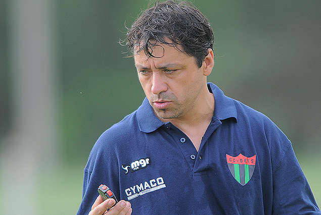 Profesor Guillermo Gil.