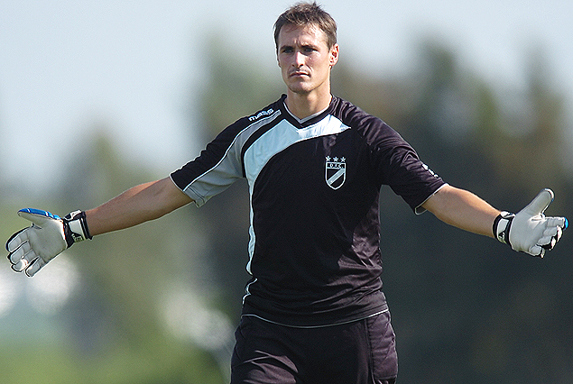 Mauro Goicoechea, la idea del club, pese a la ida de Castillo, es poder cederlo nuevamente en préstamo.