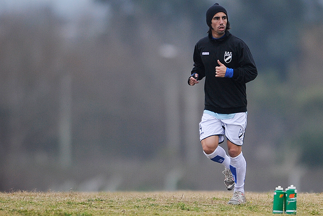 Matías Pérez, fue sometido en horas del mediodía del jueves a una ecografía, para descartar cualquier tipo  de lesión.