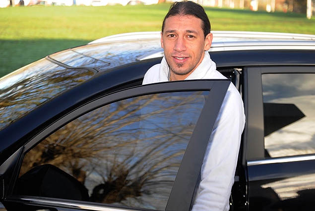 Richard Porta llegando a Los Céspedes por tercera vez. Contrato por un año. 