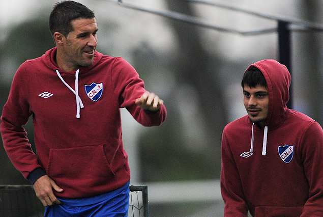 Andrés Scotti y Guillermo De Los Santos en Los Céspedes.