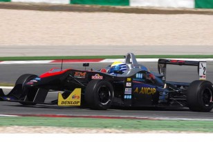 Uurrutia-en-pista-Silverstone