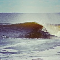 Lucas Madrid se preparó en las playas de Punta del Este.