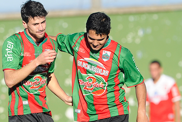 Los goleadores "Picapiedras" Maximiliano Britos y Luis Martínez