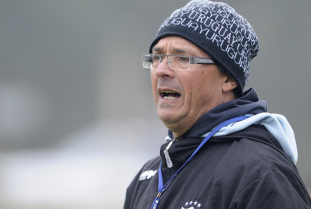 Alfredo Arias, nunca perdió al frente de Wanderers desde su llegada frente a Liverpool.