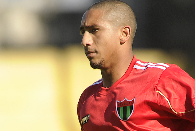 Jonathan Iglesias en el buen arranque del verdinegro.