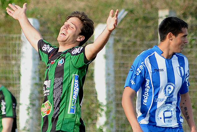 Santiago Lamanna en el grito eterno del primer gol verdinegro. 