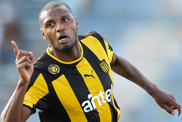 Marcelo Zalayeta, mejor futbolista de la temporada 2012/2013.