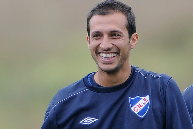 Pablo Alvarez trabajó con normalidad e hizo movimiento específico en defensa.