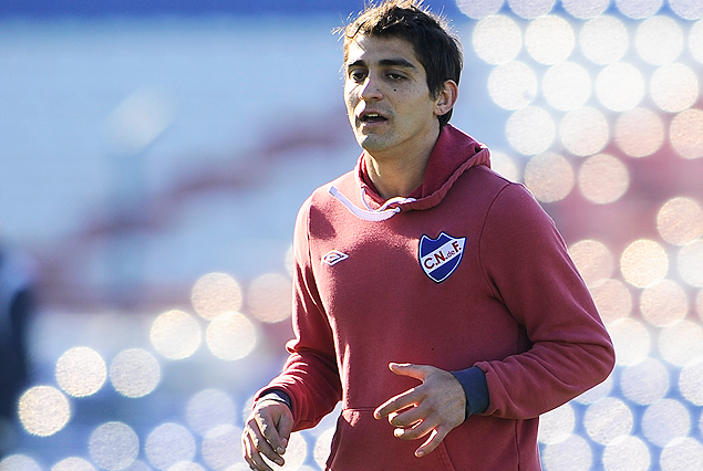 Maximiliano Calzada será titular frente a River Plate.