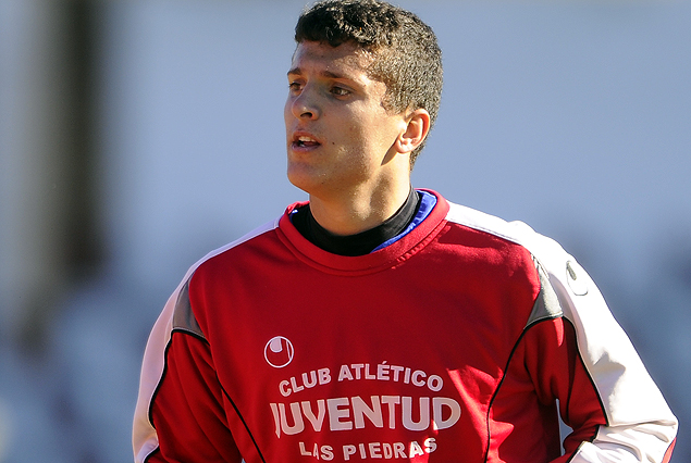 Emiliano Romero, que había terminado con un golpe fuerte en rodilla frente a Wanderers, el lunes se movió normal.