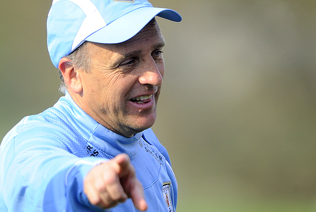 Fabián Coito, seleccionador Sub 17 de Uruguay. 